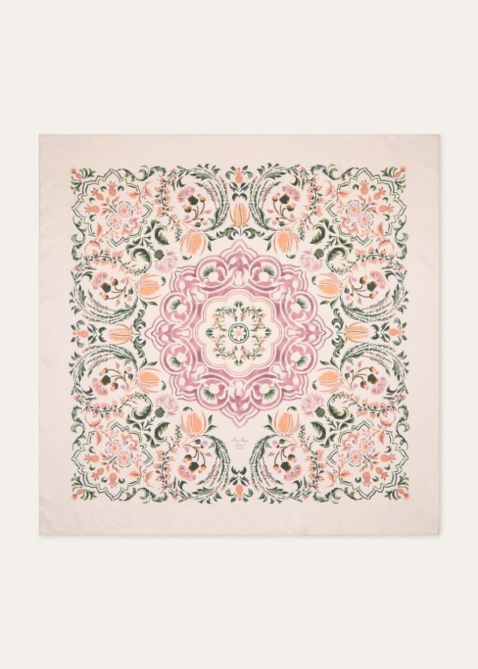 Fular Lilibet 90 x 90 Fular Lilibet 90 x 90