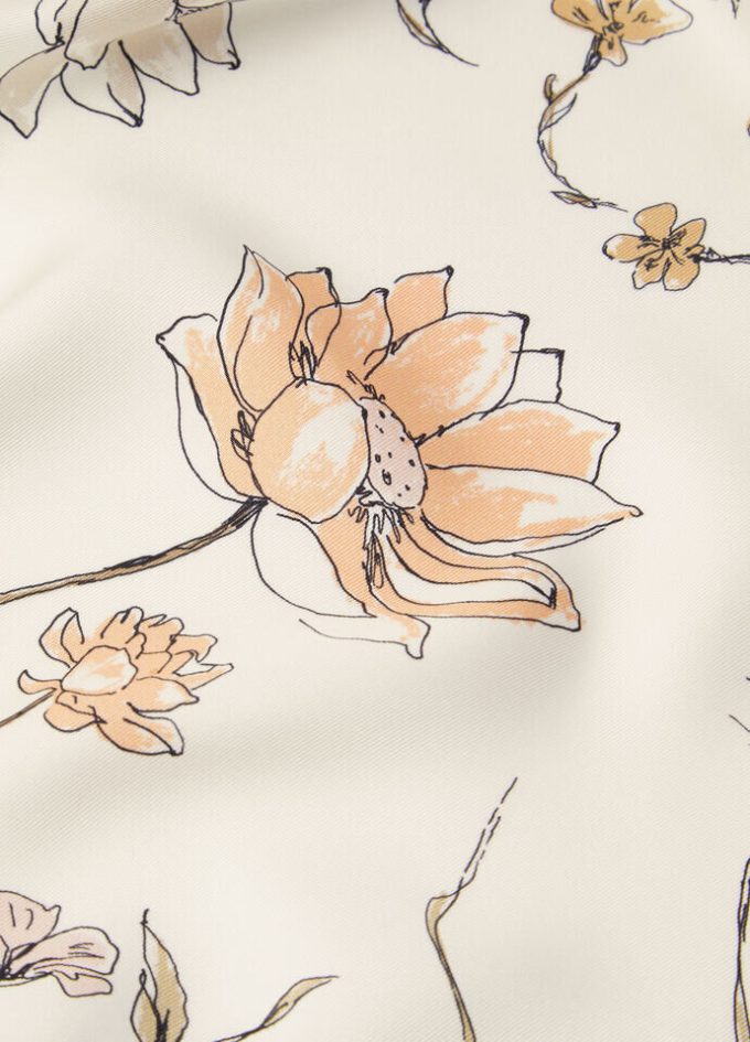 L’Arte Delle Fiber Dei Fiori Foulard 90×90 L’Arte Delle Fiber Dei Fiori Foulard 90×90