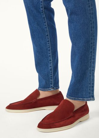 mocasini de var pentru plimbri 1 12 330x459 - Mocasini de vară pentru plimbări