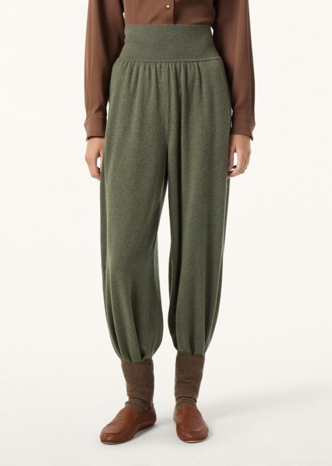 Pantaloni clasici Pantaloni clasici