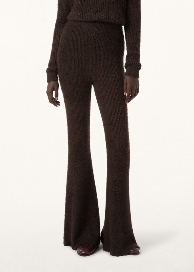 Pantaloni cu crin peruan Pantaloni cu crin peruan