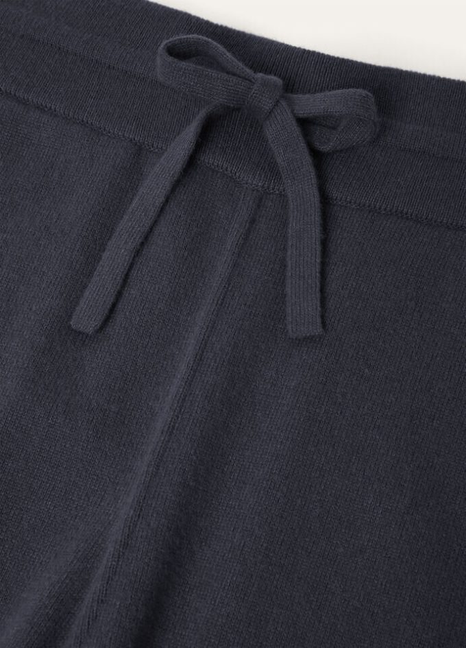 Pantaloni de blugi Pantaloni de blugi