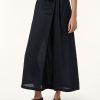 Pantaloni Mici