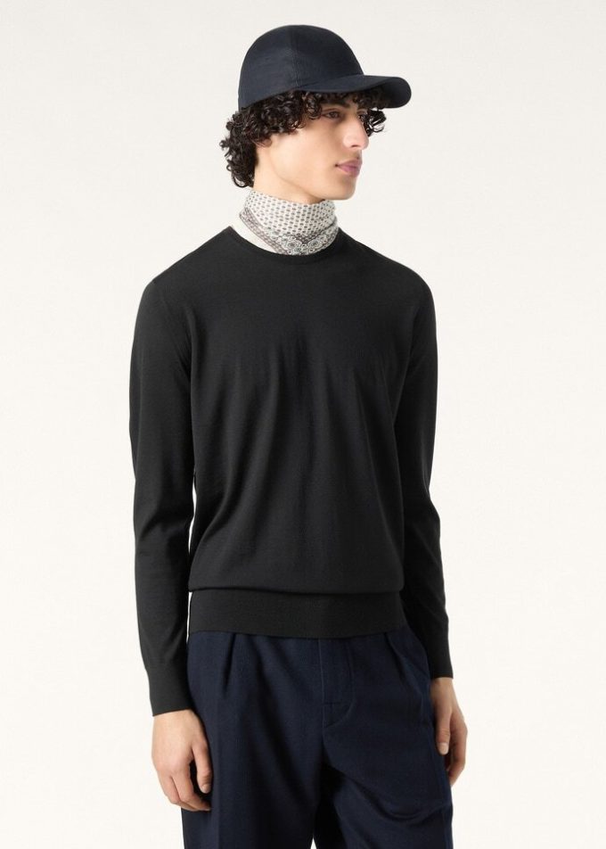 Tricou cu guler rotund Tricou cu guler rotund