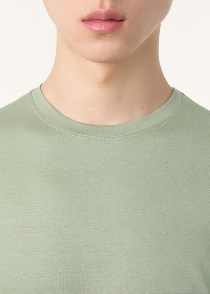 Tricou cu mesajul „Darul regilor” de la Kim