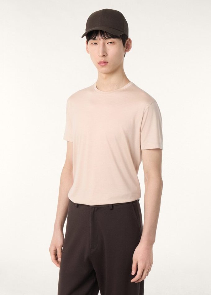 Tricou cu mesajul „Darul regilor” de la Kim